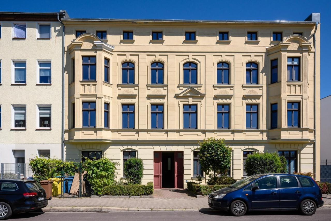 Helle Wohnung In Sudenburg Mit Balkon - Wlan, 4 Schlafplaetze Magdeburgo Exterior foto